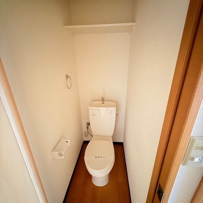 物件内観写真8　(トイレ)