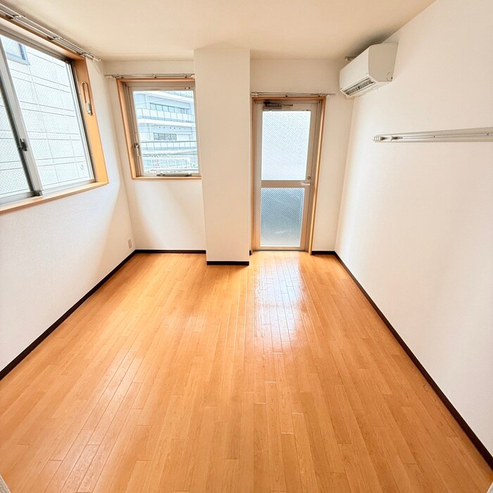 物件内観写真11　(居室)