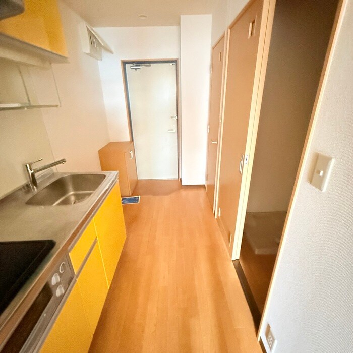 物件内観写真13　(廊下)