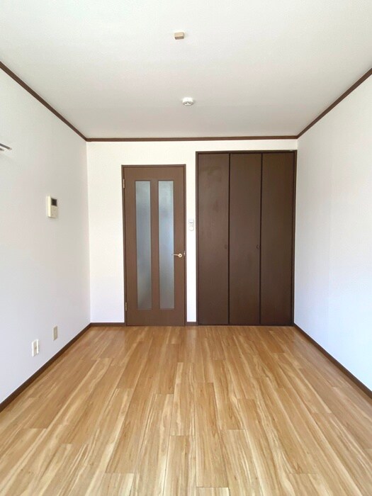 物件内観写真5　(居室)