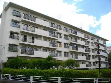 左近山団地３街区２３号棟(503)外観写真
