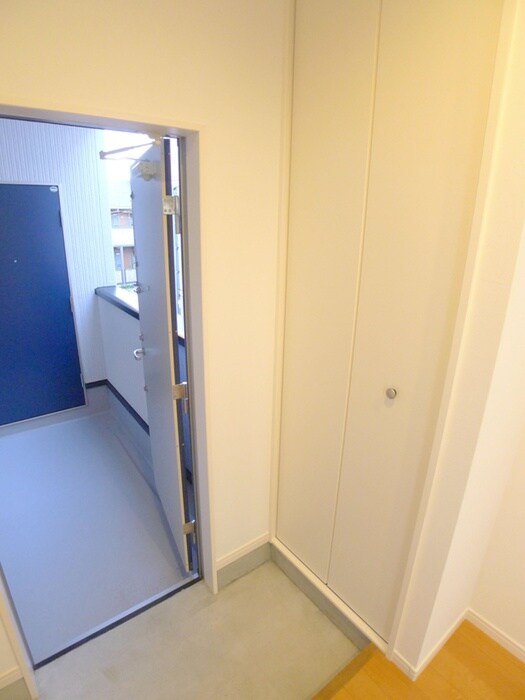 物件内観写真16　(靴箱)