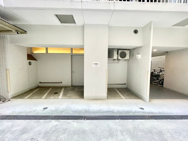 バイク置き場