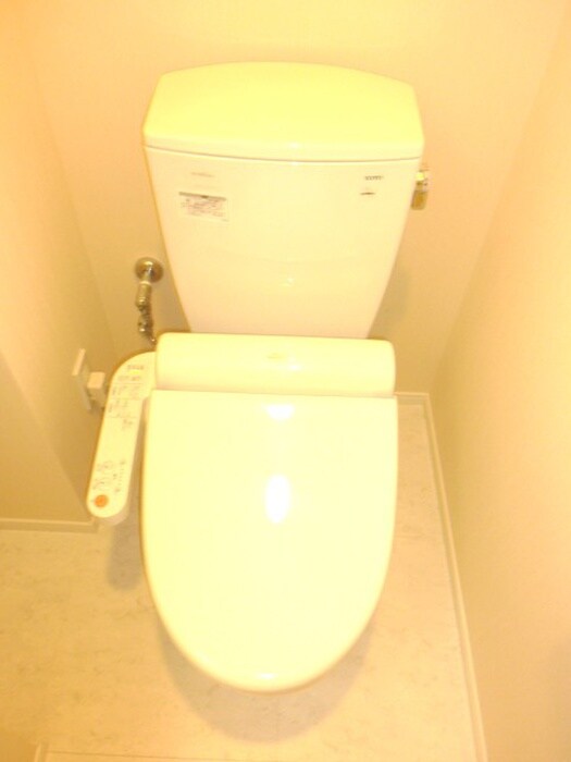 物件内観写真15　(トイレ)