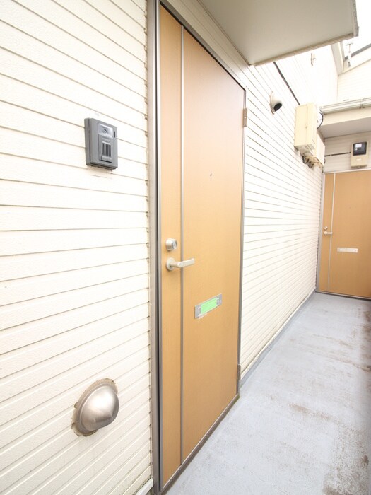 物件内観写真17　(玄関)