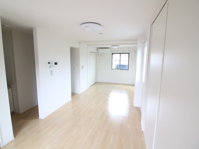 物件内観写真19　(居室)