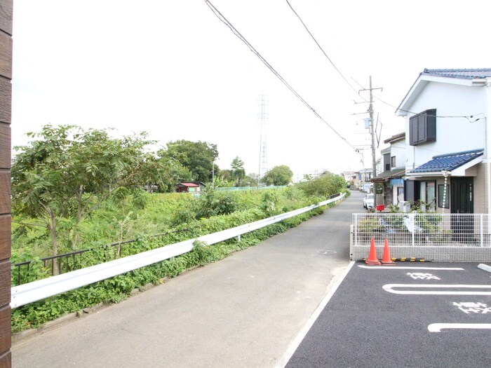 物件内観写真22　(室内からの展望)