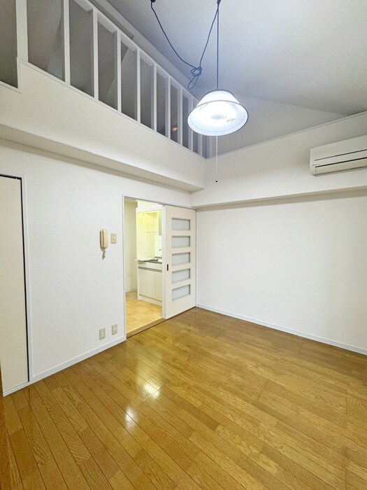 物件内観写真13　(居室)