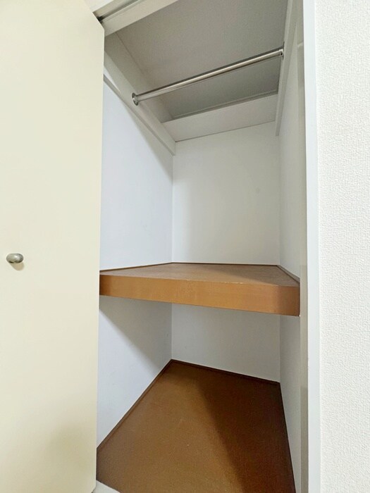 物件内観写真16　(収納)