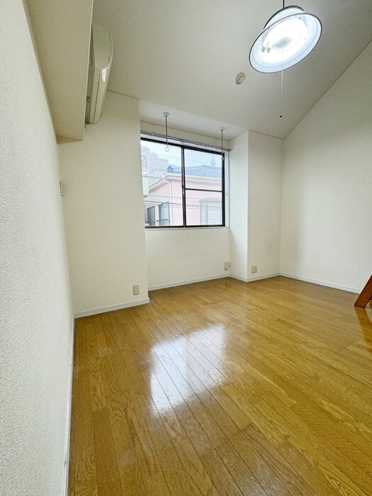 物件内観写真21　(居室)