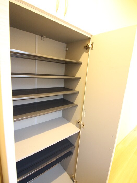 物件内観写真19　(靴箱)