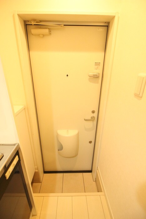 物件内観写真17　(玄関)