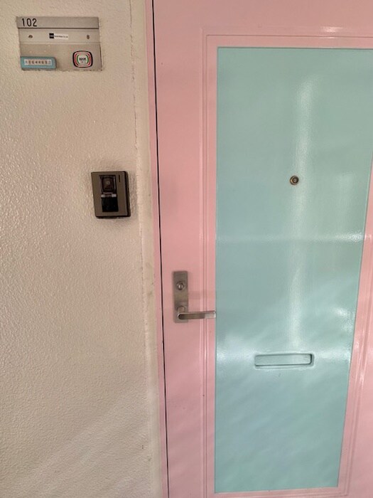 物件内観写真7　(玄関)