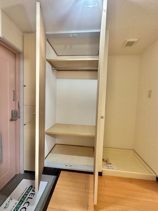 物件内観写真10　(収納)