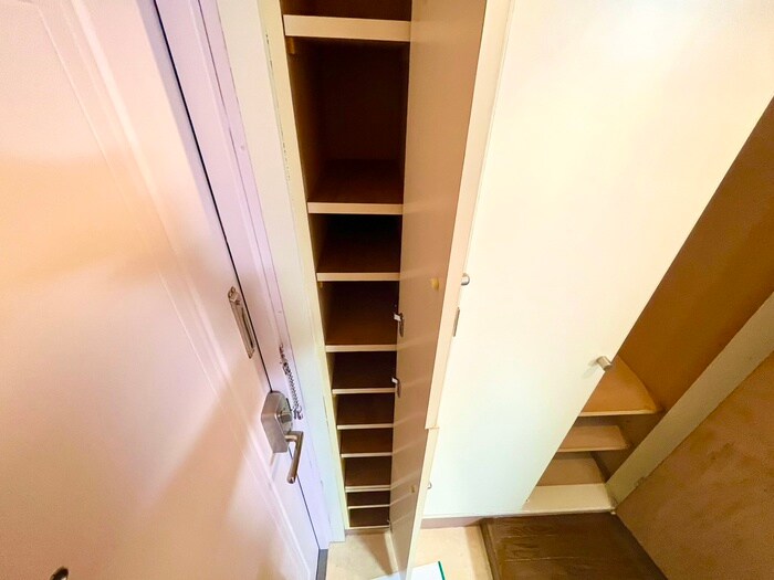 物件内観写真14　(靴箱)