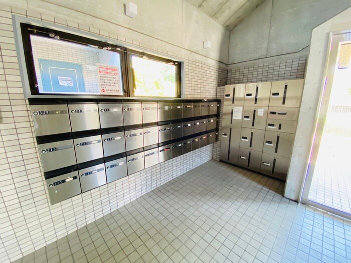 物件外観写真4　(建物設備)