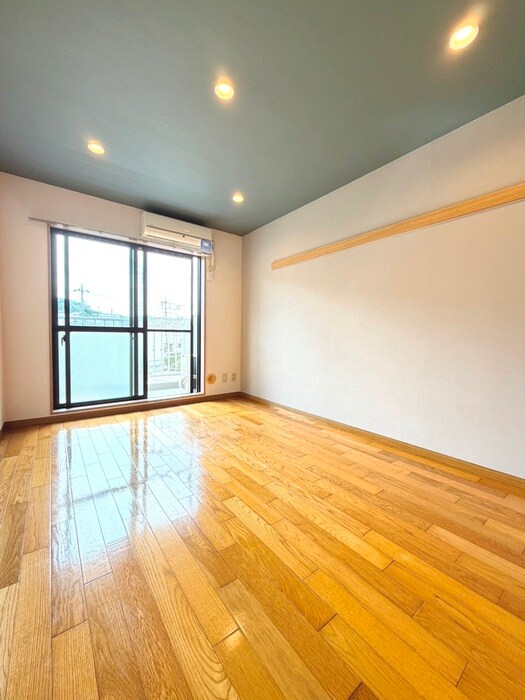 物件内観写真10　(居室)