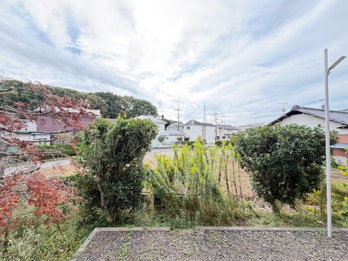 物件内観写真21　(室内からの展望)