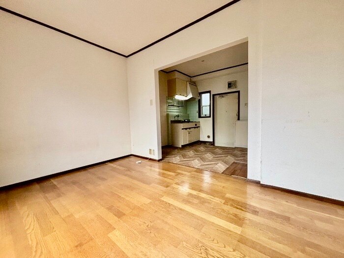 物件内観写真10　(居室)