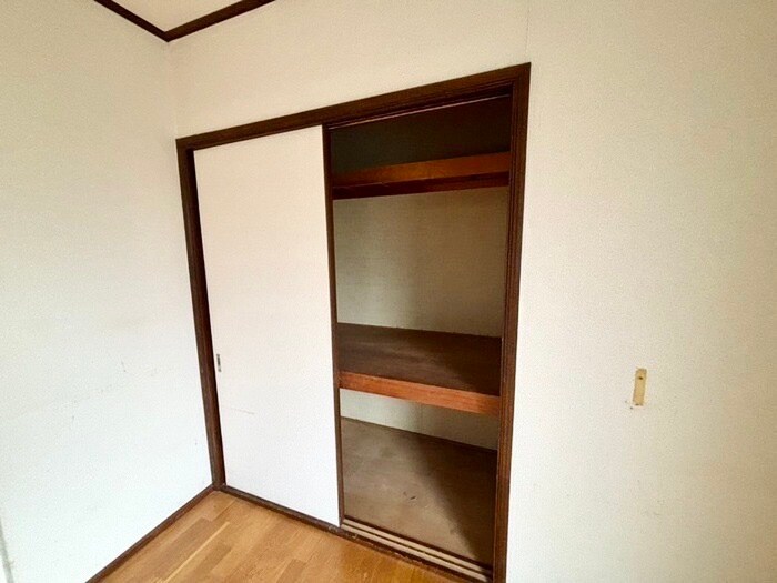 物件内観写真11　(収納)