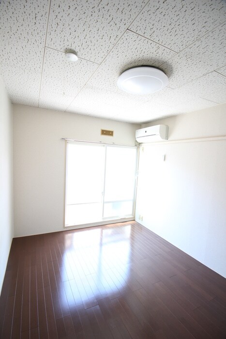 物件内観写真14　(居室)