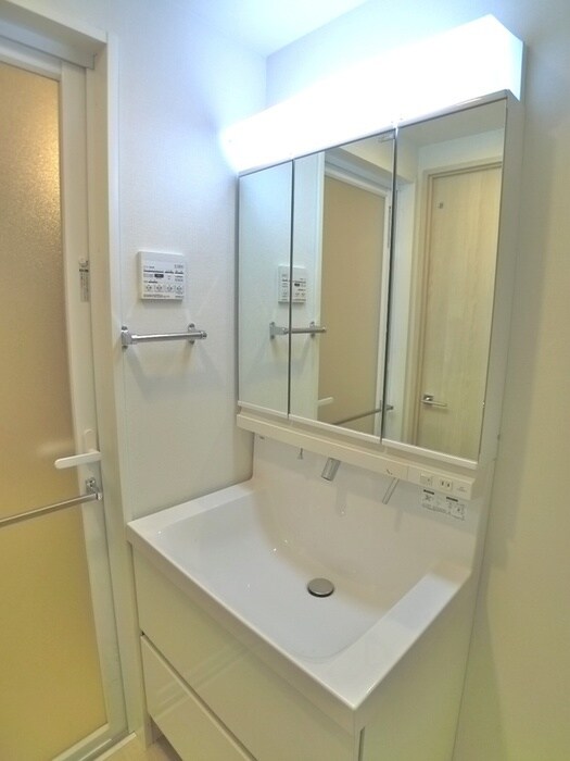 物件内観写真12　(洗面)