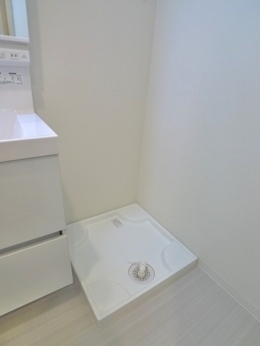 物件内観写真12　(洗濯機置場)