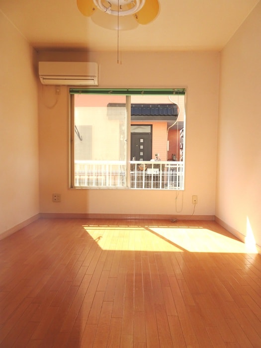 物件内観写真8　(居室)