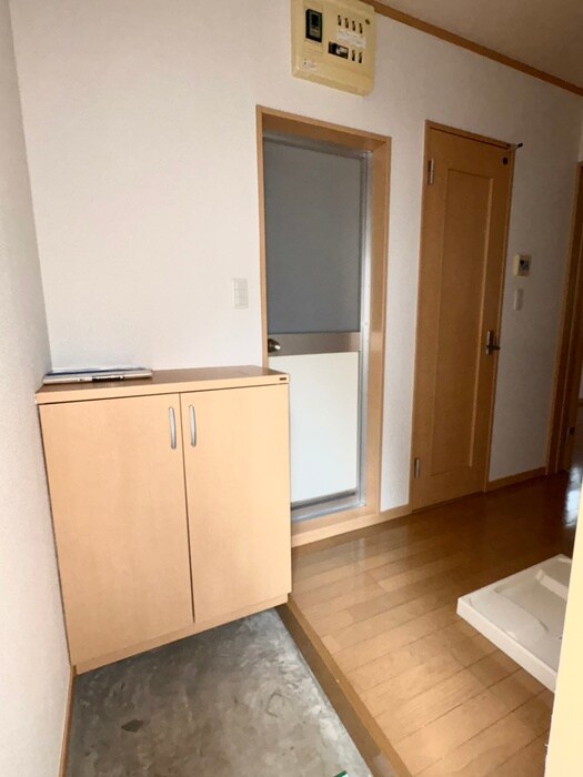 物件内観写真18　(廊下)