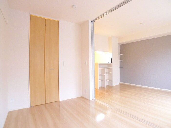 物件内観写真10　(室内からの展望)