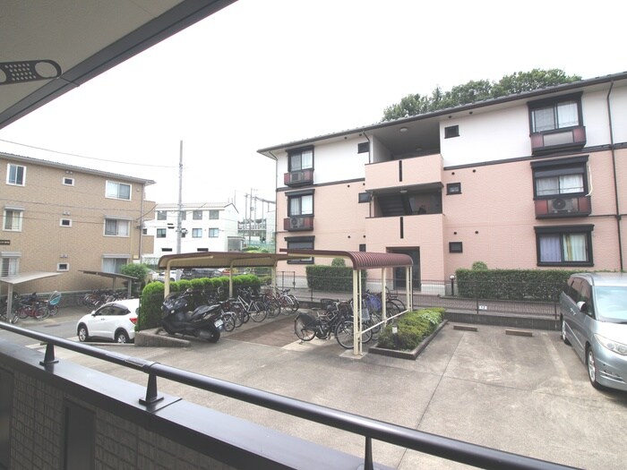 物件内観写真21　(室内からの展望)