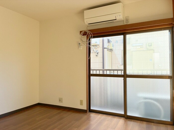 物件内観写真7　(居室)