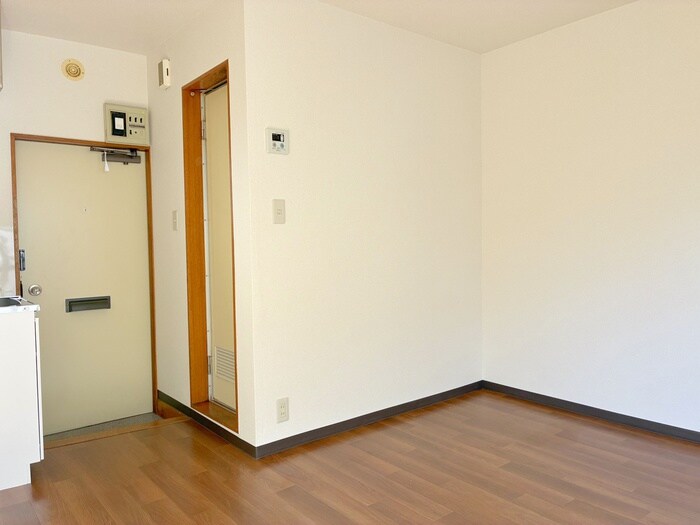 物件内観写真9　(室内からの展望)