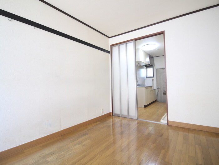 物件内観写真9　(居室)