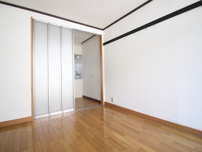 物件内観写真9　(居室)
