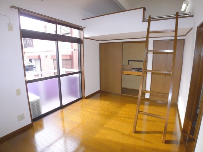 物件内観写真6　(居室)