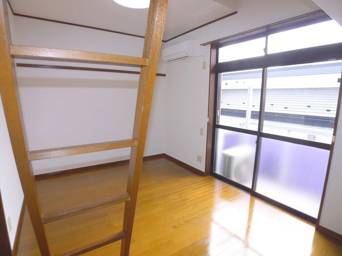 物件内観写真8　(居室)