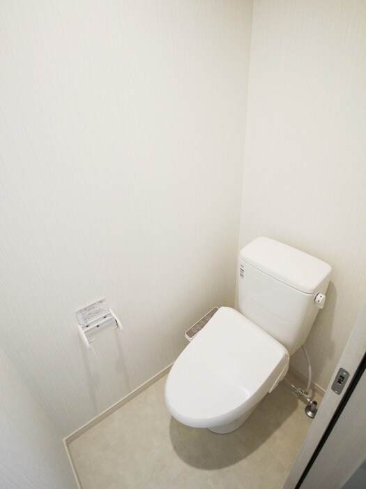 物件内観写真12　(トイレ)