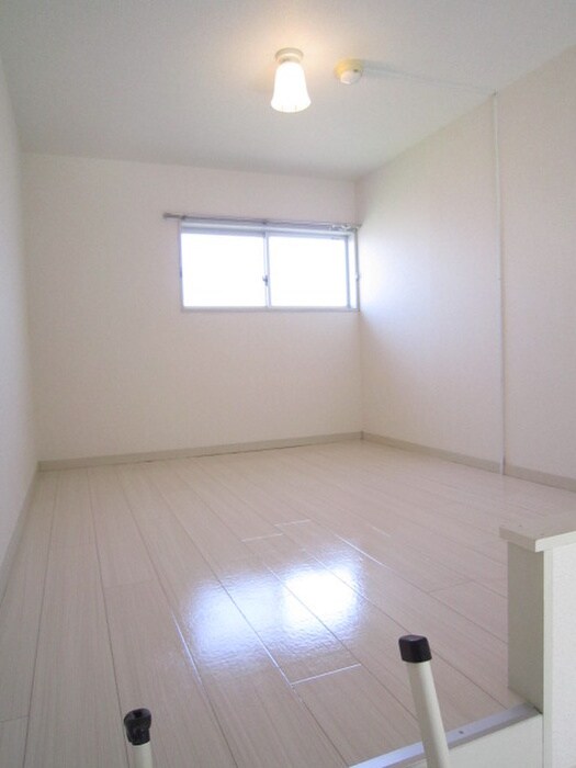 物件内観写真12　(ロフト)