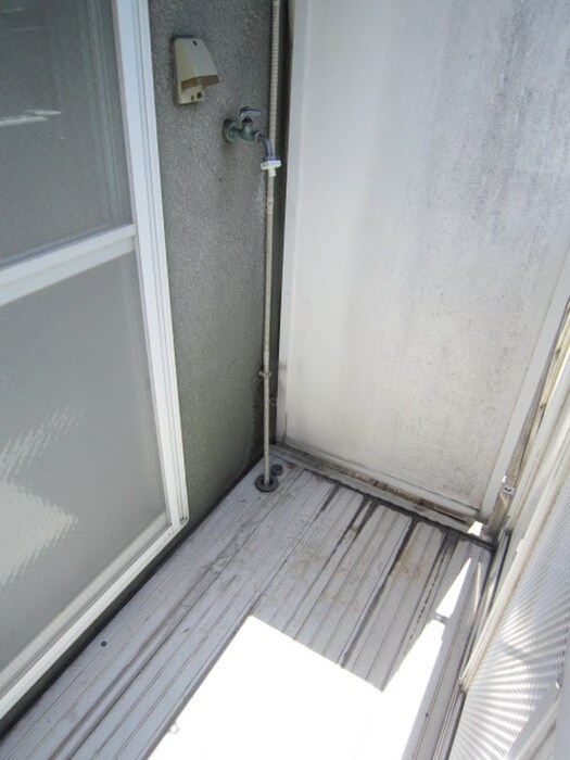 物件内観写真14　(洗濯機置場)