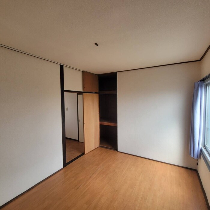物件内観写真10　(居室)