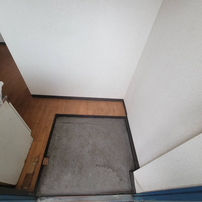 物件内観写真18　(玄関)