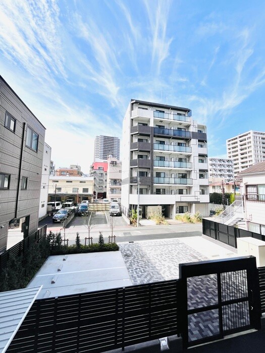 物件内観写真16　(室内からの展望)