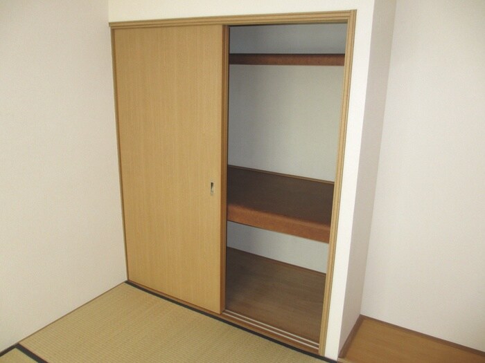 物件内観写真15　(収納)