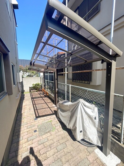 物件外観写真3　(駐輪場)