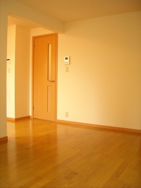 物件内観写真3　(居室)