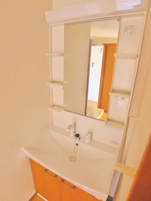 物件内観写真13　(洗面)