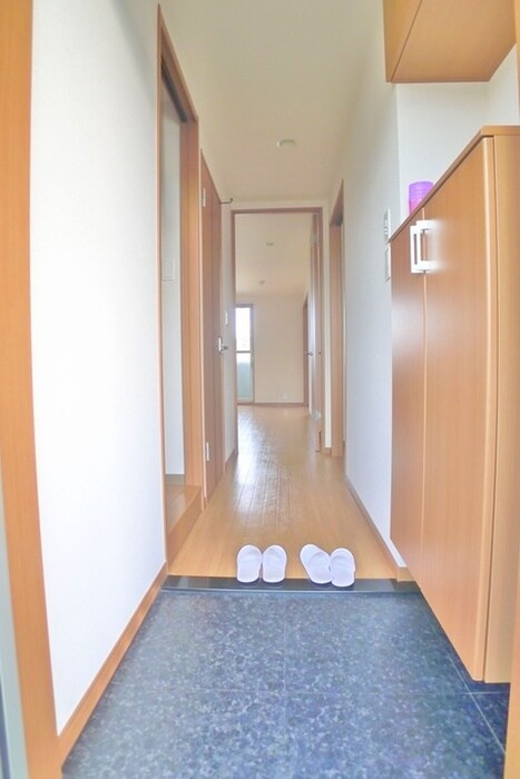 物件内観写真17　(玄関)