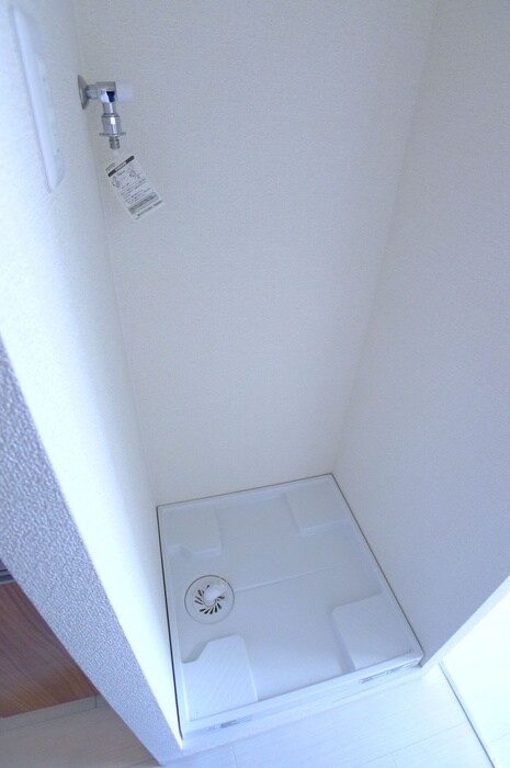 物件内観写真13　(洗濯機置場)