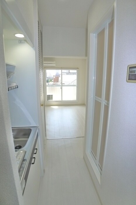 物件内観写真17　(廊下)